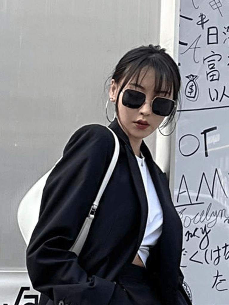 Dior Stellaire SU-B0B0 Gold Square Sunglasses with Blue Lenses