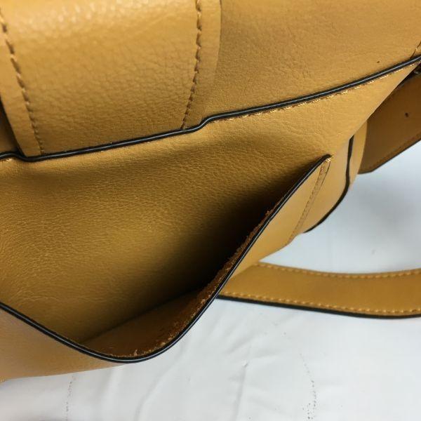 GUESS Leather Shoulder Bag Brown Small Elegant Design(USED)