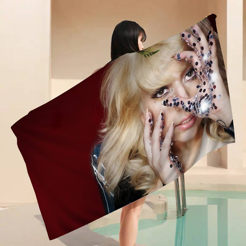 Singer L-Lady G-Gaga Big Microfiber Beach Towels Quick Dry Towel Sand Beach Towels Pool Towel For Travel Swim Pool Yoga