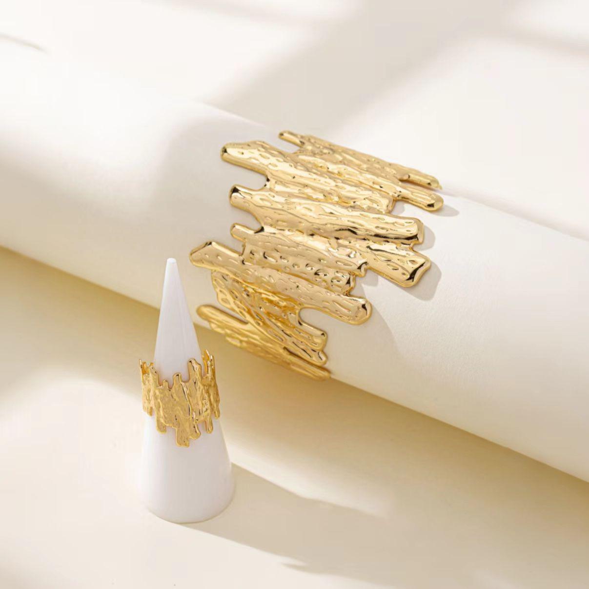 Минималистичный набор открытых металлических браслетов-колец - Элегантные и универсальные модные украшения золотой