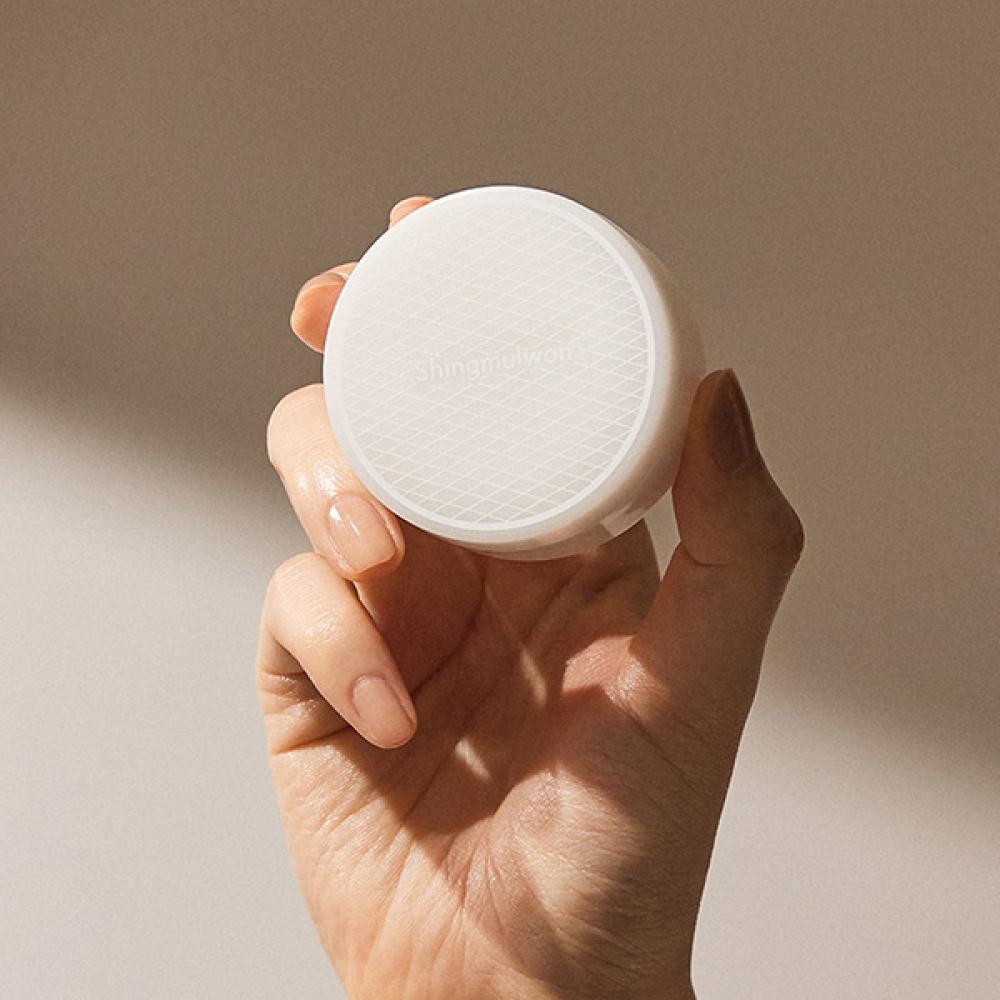 

Daiso Botanical Garden Flora No Sebum Powder 4 G