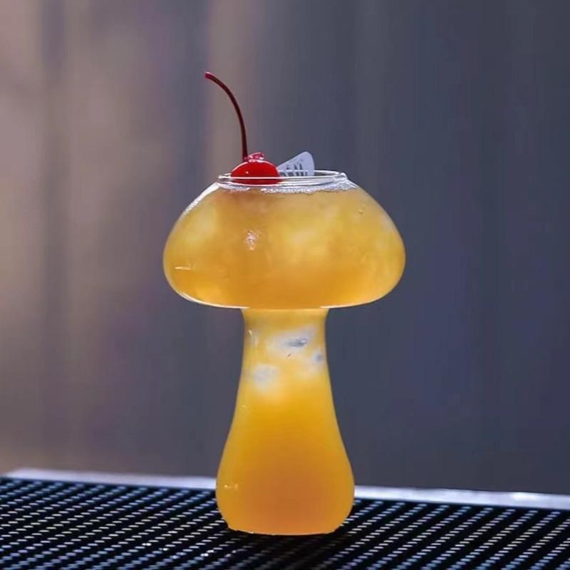 Creative Mushroom Cocktail Glass Cups Transparent drinks Beer Wine Glasses Coffee Cups Drinkware for Bar Parties Home Drinking
