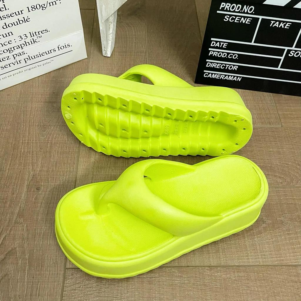 2026 Summer New Women's Thick Sole Flip-flops Outdoor Beach Sandals Wear-resistant Increase Women's Flip-flops