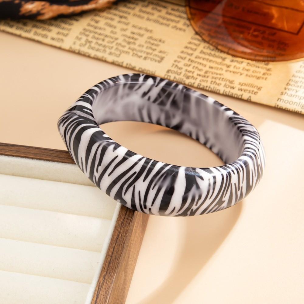 Dicker Acryl Armreif Unregelmäßiger Retro Handring Kreativer Unregelmäßiger Breiter Armband Schmuck