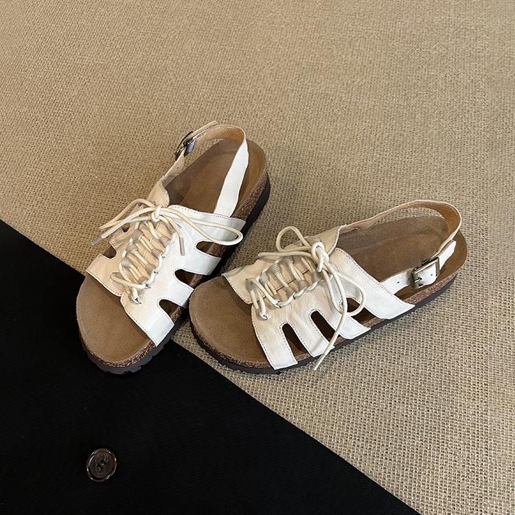 New hollow lace-up Roman shoes for women to wear retro round head versatile thick-soled beach sandals