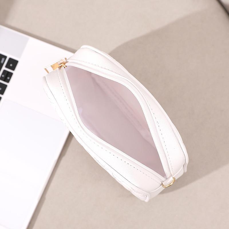 Trendy small bag, new fashion diamond women's bag, women's small square bag, shoulder messenger bag, simple mobile phone bag.