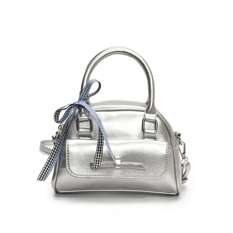 Spring and Summer Popular High-end Sense Korean Fashionable Portable Pillow Bag Niche Simple Temperament Versatile Commuter Messenger Bag