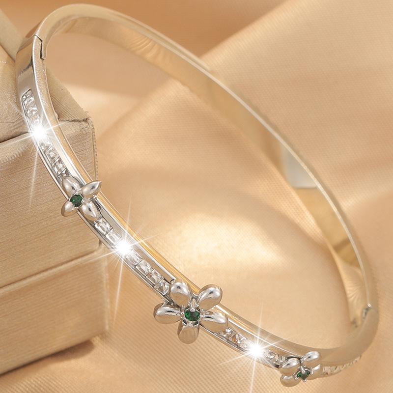 Small Fresh Camellia Light Luxury Exquisite Couple Jewelry Bracelet