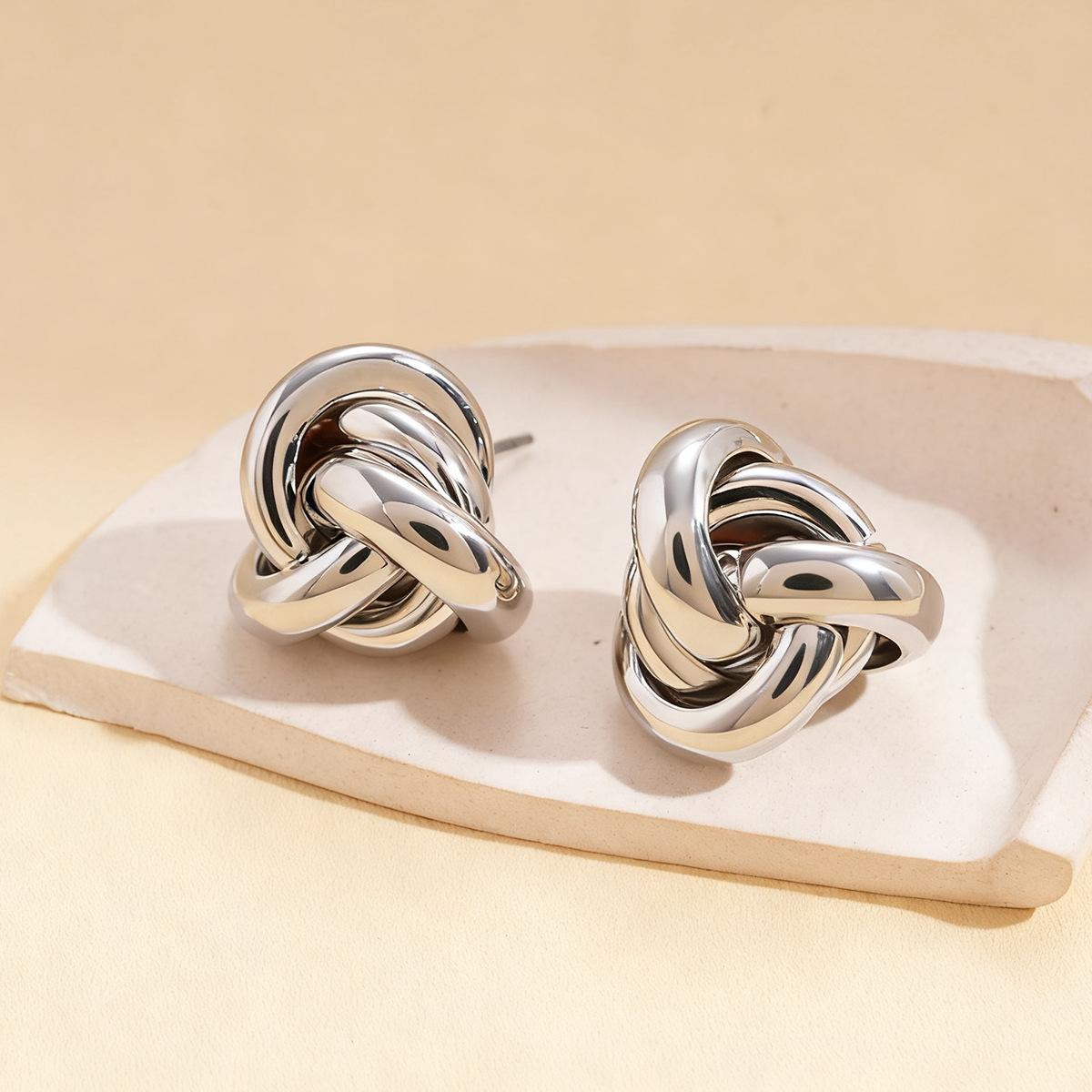 Minimalist Geometric Cross-Wrap Steel Needle Earrings Versatile Commuter Earrings