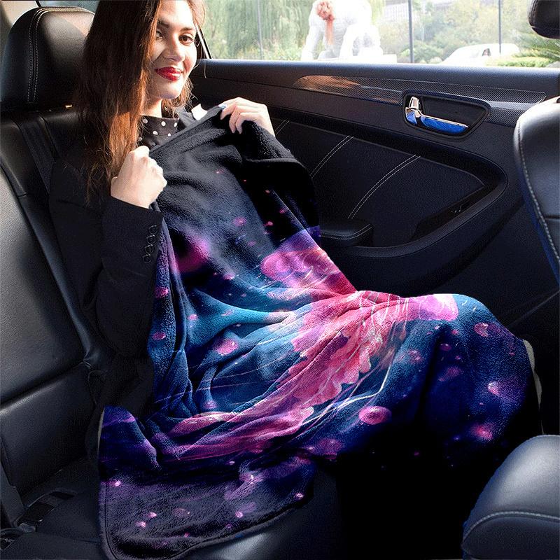 1pc Jellyfish Printing Lightweight Flannel Blanket, Comfortable and Warm Blanket, for Camping Sofa Bed and Couch Office, In All Seasons