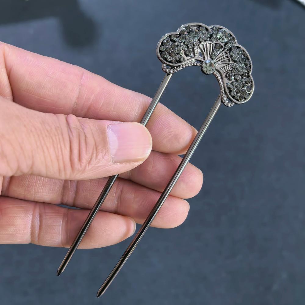 Vintage Floral Butterfly Hair Stick For Women Girls Metal U-shaped Hairpin Blue Crystal Hair Forks Updo Bun Hair Accessoriesge