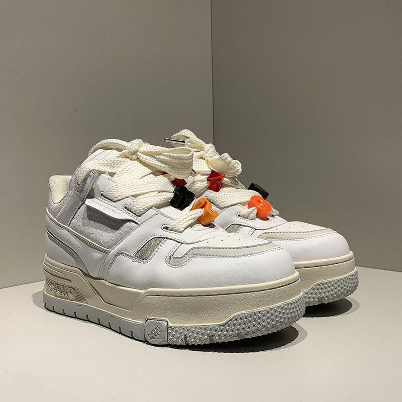 

Celebrity Style Thick-Soled Height-Increasing Bread Shoes - Unisex Casual Skate Sneakers 43 (Men s) білий