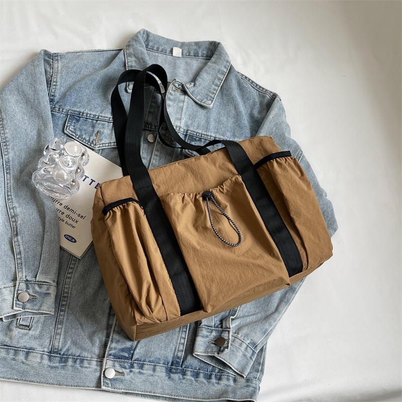 Lightweight Large Capacity Travel Bag Women's Shoulder Bag Solid Color Crossbody Bag