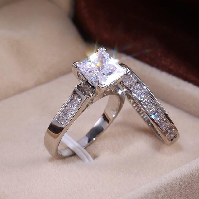

Ослепительное кольцо с инкрустацией из фианита для женщин, свадебный комплект из 2 предметов, элегантная бижутерия, подарок на годовщину для жены, классическая бижутерия 9