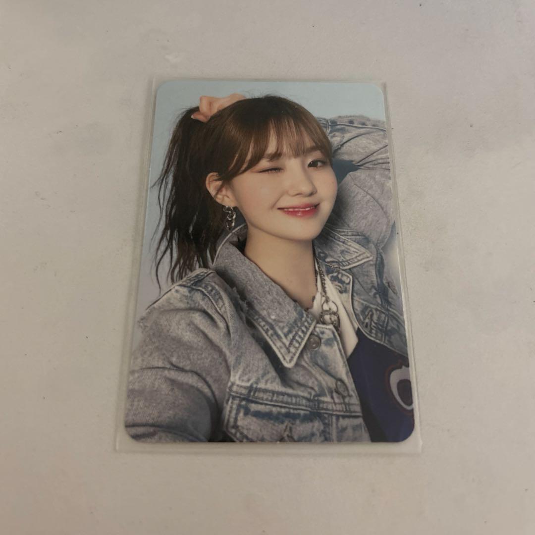 

[USED] Kep1er Chae Hyun Photo Holder Trading Card