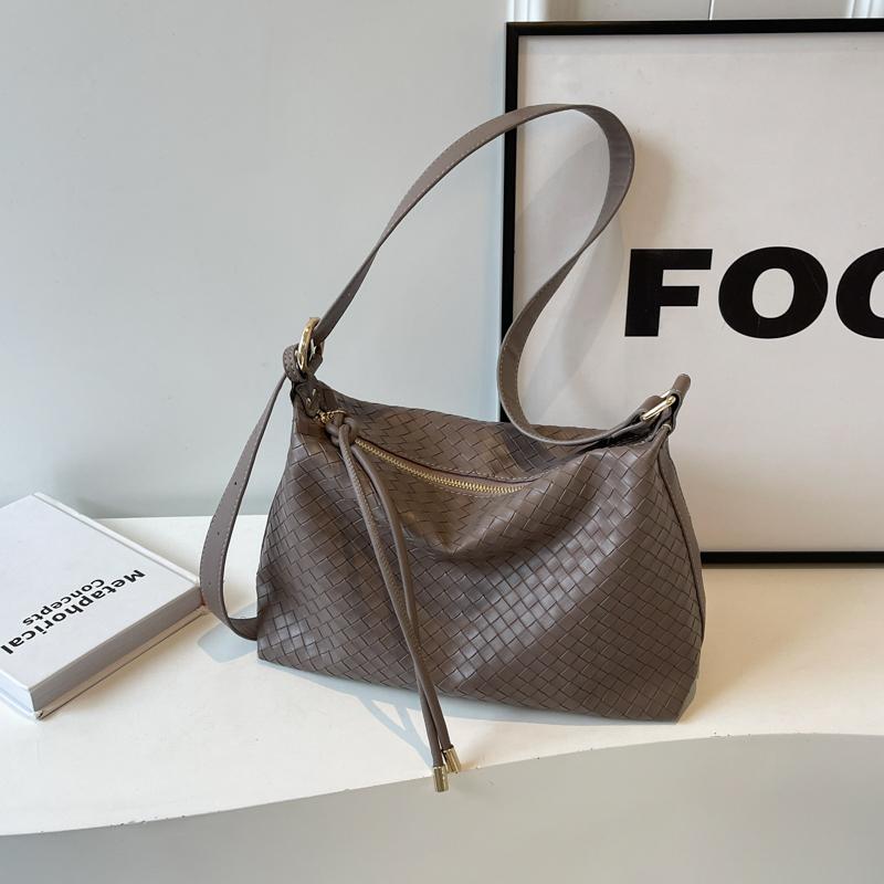 

Жіноча сумка. Вінтажна сумка на плече сірий