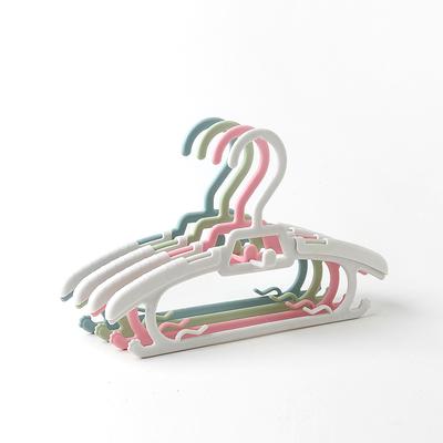 I KNOW Plastic Kids Clothes Hanger Flexible 10PCS Newborn Clothes Non-slip Display Hangers Multi-color Children Coats Hanger