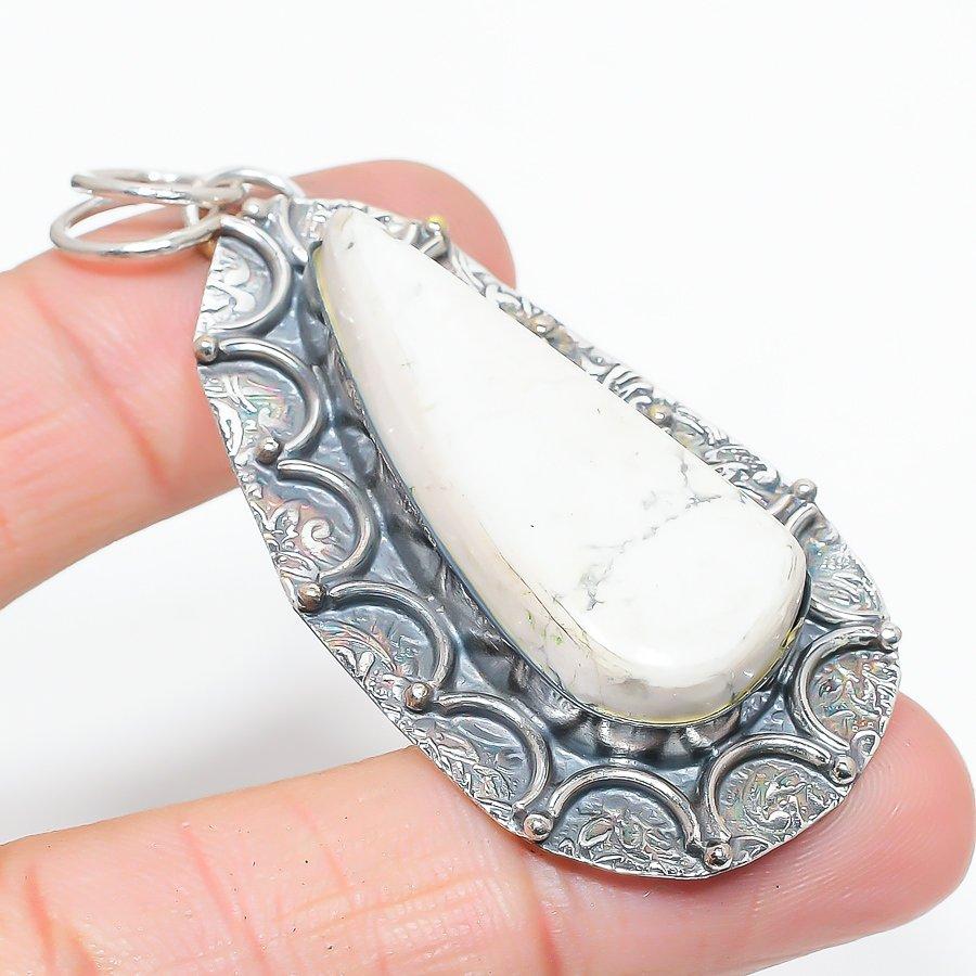 

Natural Howlite Jasper Gemstone 925 Sterling Silver Gift Pendant 2.60 C6q43