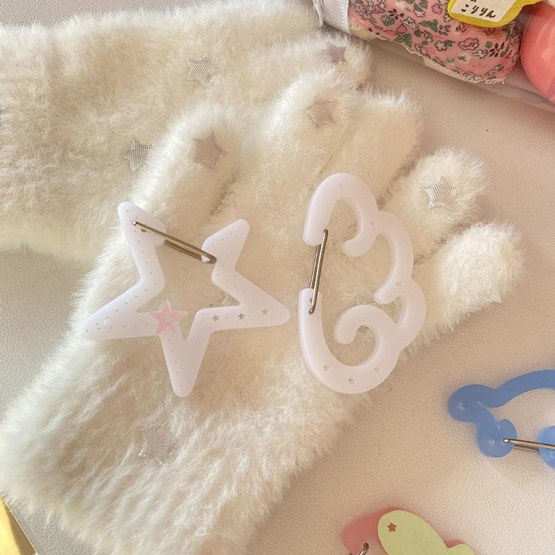 Hollow Strawberry Carabiner Climbing Buckle Acrylic Charm Sweet Bag Pendant Scrapbook Ita Bag Decor Accessories Creative Gift