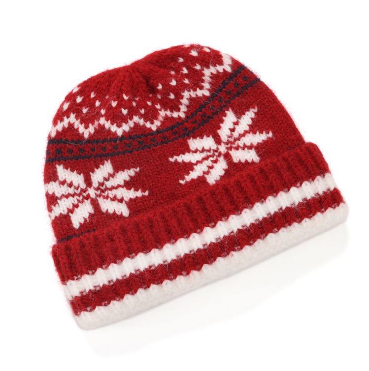 2025 Women's Retro Snowflake Wool Knitted Hat with Fleece-Lined Ear Protection