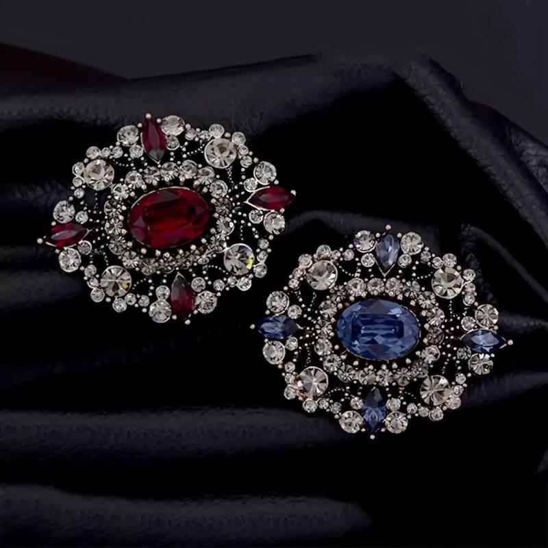 Broșe Retro de Curte Insigne de Cristal Luxoase pentru Femei Ace cu Stil Trendy și Individualist Paltoane Corsaje și Accesorii