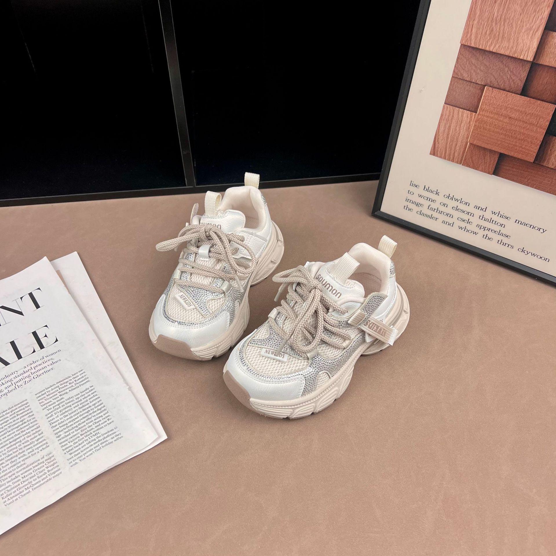 Spring 2026 Kids Dad Sneakers: Non-slip, Breathable, Mesh Sports Shoes for Girls 29 грязно-белый