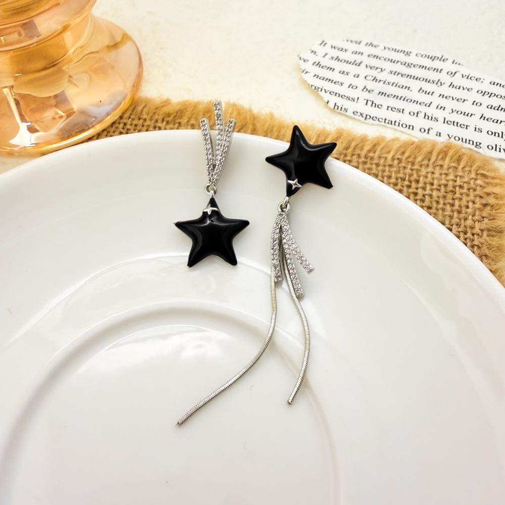 Elegant Black Diamond Silver Needle Earrings: High-End, Fashionable, Versatile Luxury