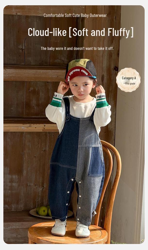 Set Bimba Semplice Due Pezzi con Salopette Primavera 2026