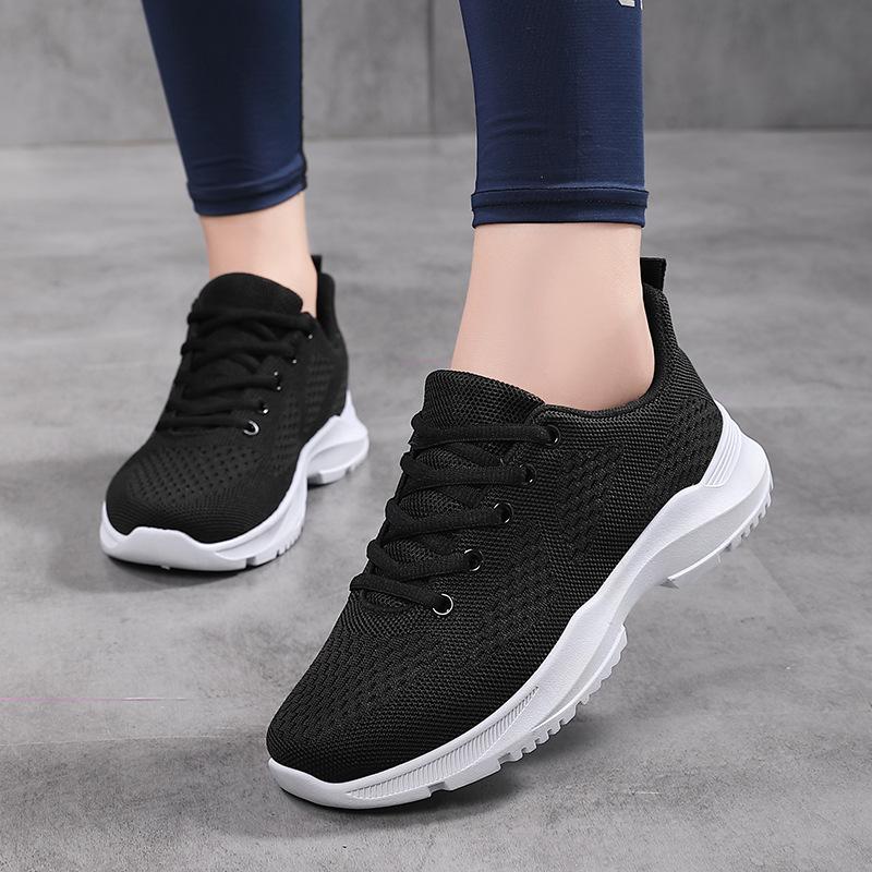 Spring and Autumn Women's Shoes Mesh Breathable Sneakers Women's Walking Casual Travel Shoes Lightweight Flying Weaving Student Running Shoes