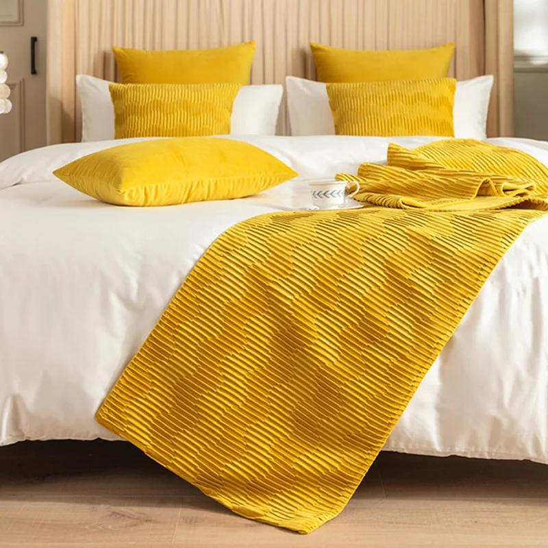 European Style Velvet Lace Trimmings Bed Runner Home Hotel Decoration Bed Flag Wedding Room Bed Tail Pillowcase