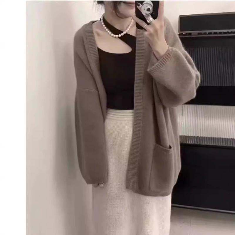 Autumn and Winter Sweater Jacket Women's Loose Lazy Style Loose and Versatile Design Sense Pocket Knitted Cardigan Top Women