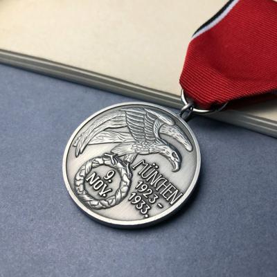 Deutsches NOV Blutabzeichen, Kreuzabzeichen, Ausländische Metallgedenkmedaille, Sowjetische Medaille, Adleranhänger, Weihnachtsgeschenk, Strumpffüller