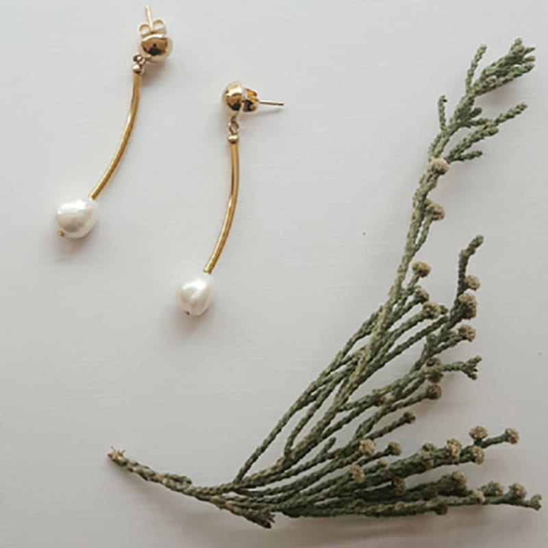 

MIL SEOUL Freshwater Pearl Pipe Earrings MSE-09 FREE