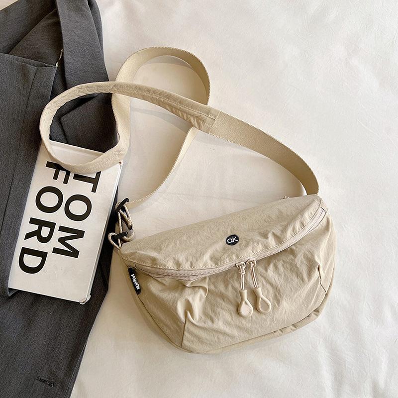 Japanese ultra-light waterproof messenger bag Oxford cloth unisex versatile single shoulder nylon lightweight practical saddle breast bag