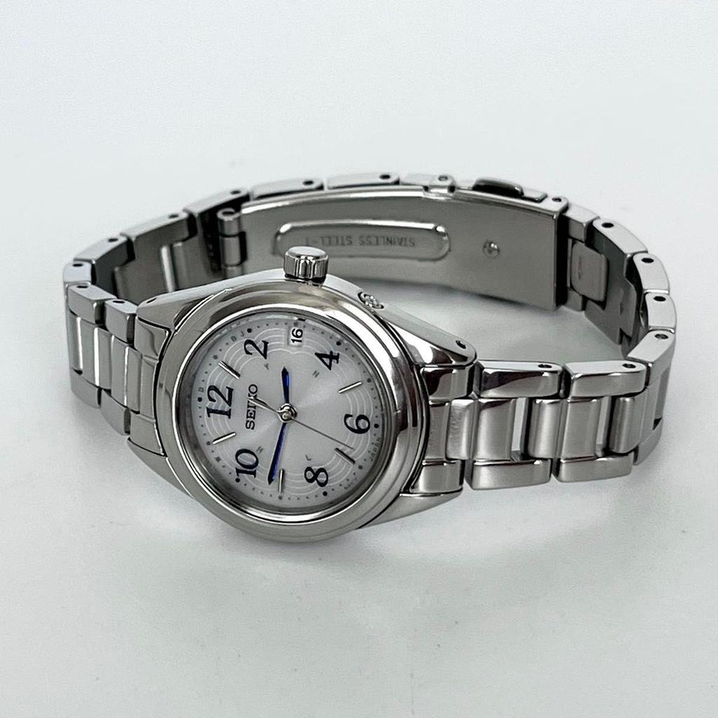 Used [In operation] Polished Seiko SEIKO ladies watch radio solar good condition silver white dial s2383