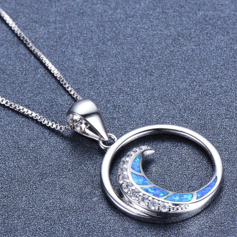Hot White Orb with White Diamonds Moon Shaped Glossy Circle Pendant Necklace Stylish Simple Necklace
