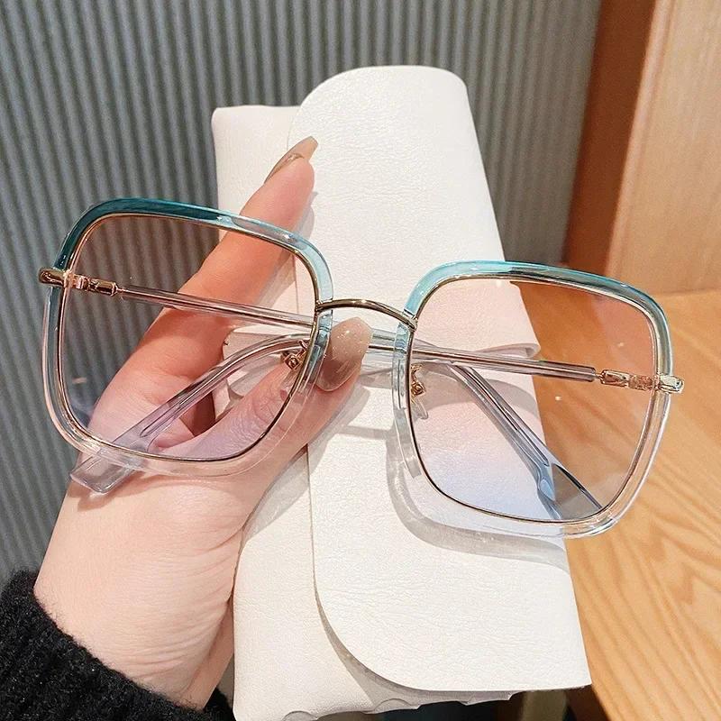 Occhiali da Sole Rotondi Vintage Colorati Gradiente Verde Trasparenti per Donna Nuova Moda Oversize Lega Eleganti Occhiali da Sole Tonalità Femminili