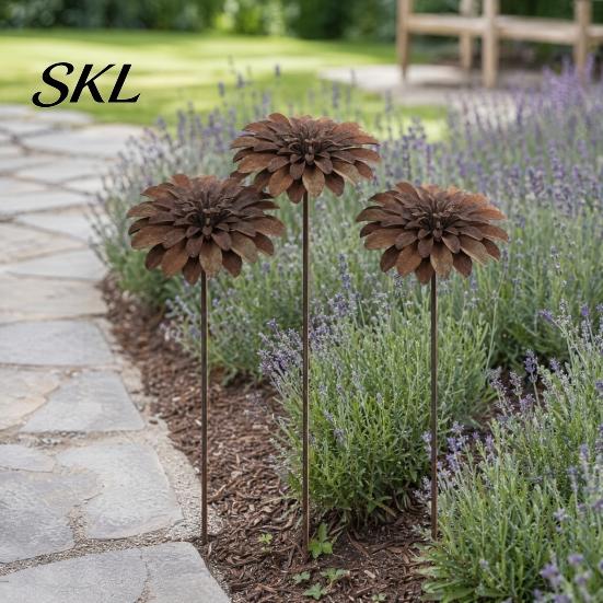 Garden Decorations Rustic Metal Flower Stakes, Large Rusted Iron Yard Art, Outdoor Ornaments 19.39 Inch Weather-Resistant Decoration for Lawns