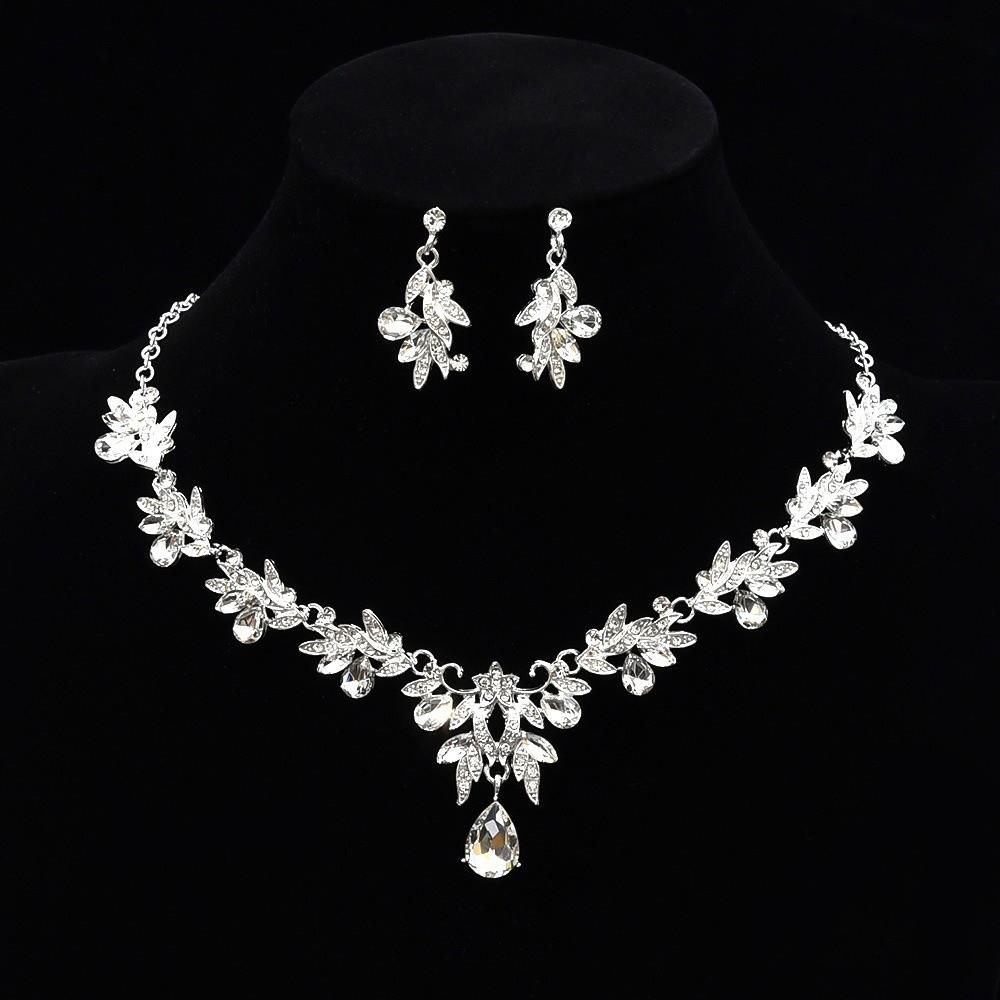 Leaf-shaped Diamond Zircon Necklace Earring Wedding Jewelry Earrings Jewelry Set Ladies  Sparkling Flower Necklace серебряный