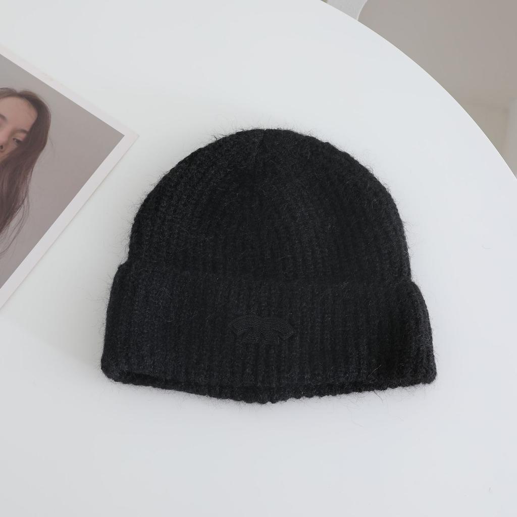 New Knitted Hats for Women in Autumn and Winter: Warm Thickened Cold Hats That Look Good on The Face and Protect The Ears