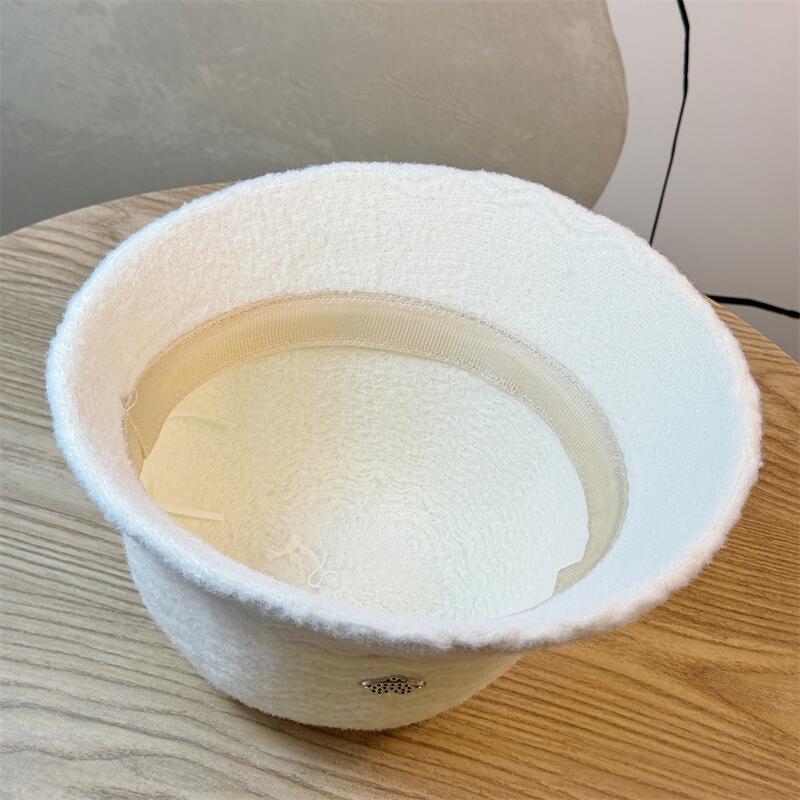 New Autumn and Winter Warm Lazy Wind Wool Hat Women's Ear Protection Knitted Pullover Hat Fashionable and Cute