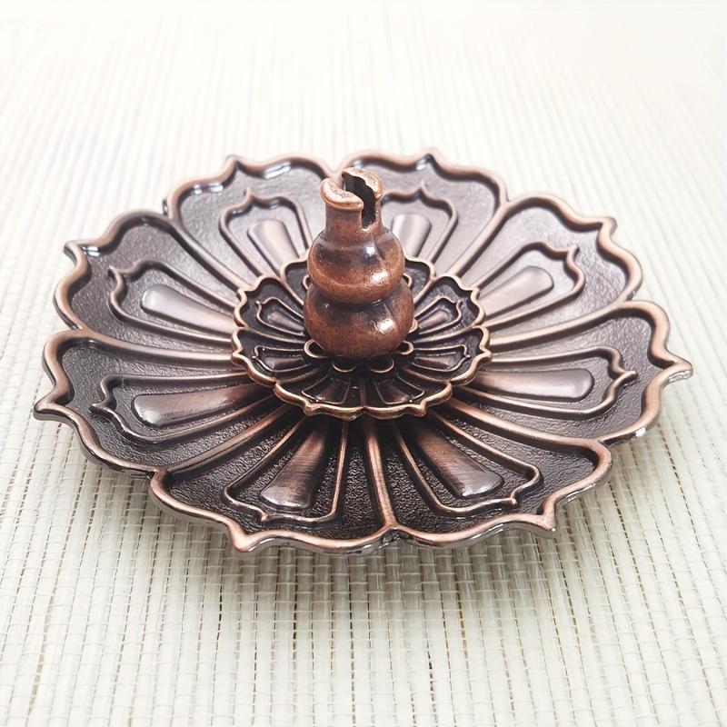 1pc,Elegant Metal Lotus Incense Holder,Gourd-Shaped Cone and Stick Incense Compatible, Decorative Copper (Without Incense)