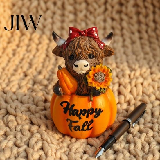 Desktop Pumpkin Sculpture Highland Cow Ornament, Resin Figurine Decorations, Creative Halloween Home Decoration Table Centerpiece for Autumn