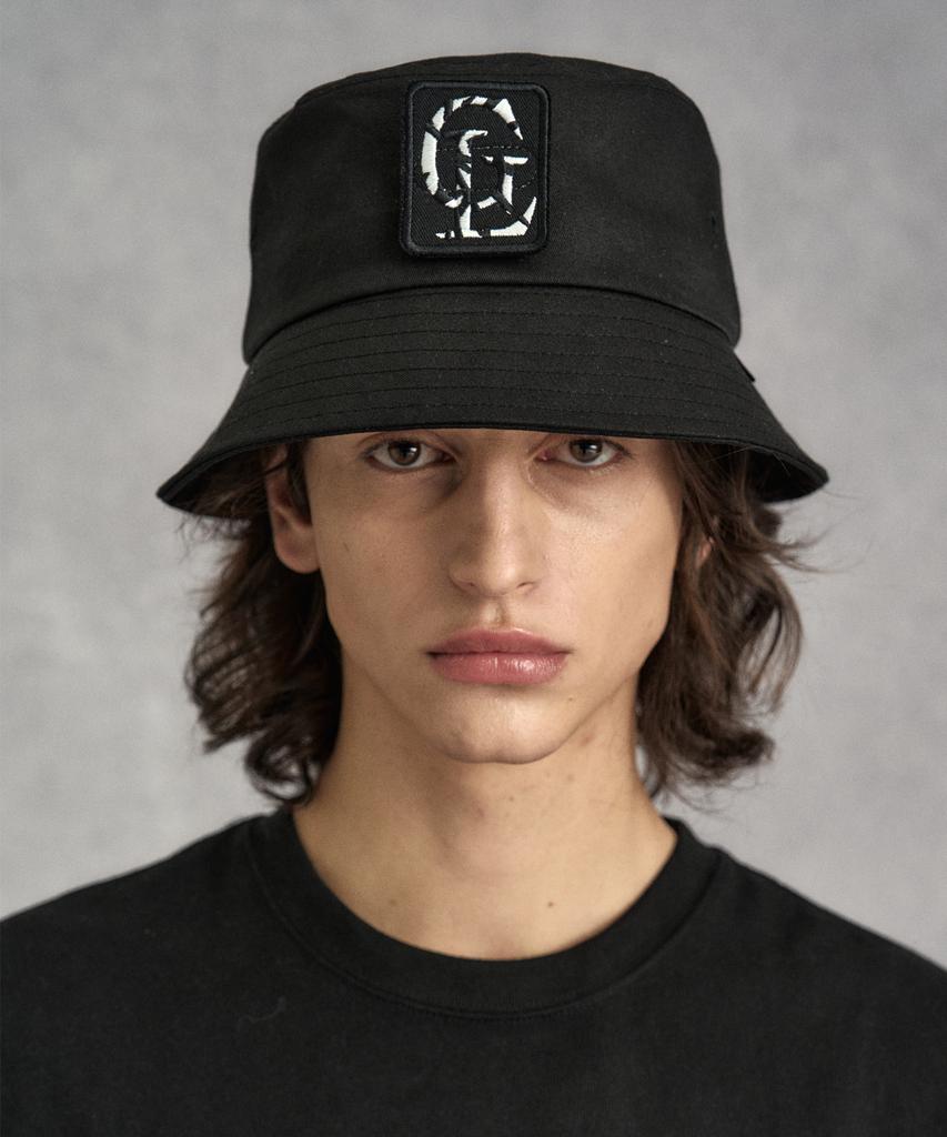 Jangeulang Black Basic Bucket Hat