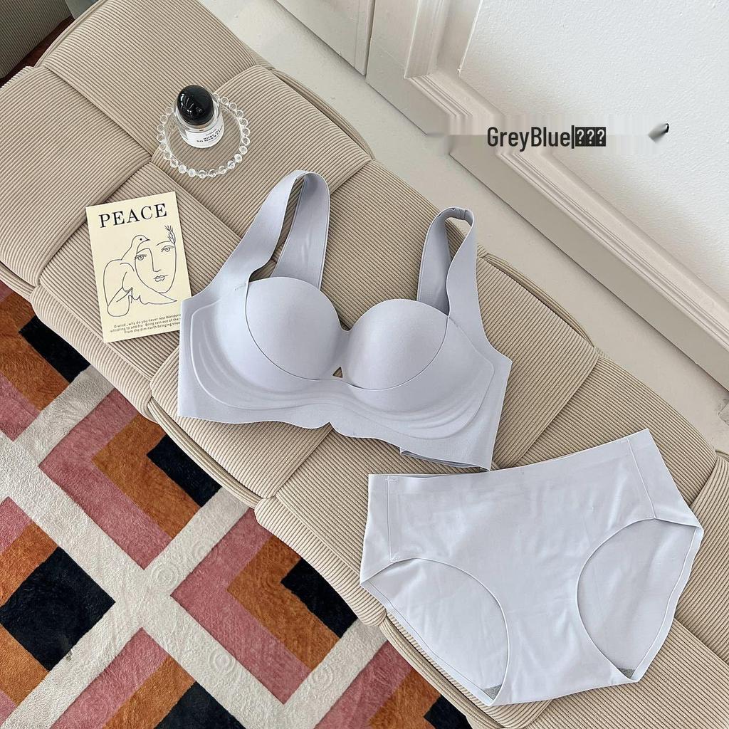 Red Original Seamless Underarm Support Soft Gathering Bra for Women