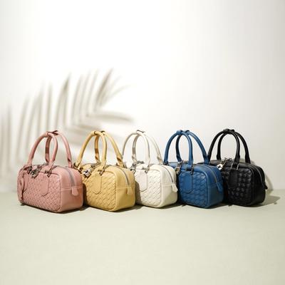 Spring Woven Bowling Bag, Versatile and High-quality for Commuting, Mobile Phone Crossbody Bag, Commuting Handbag