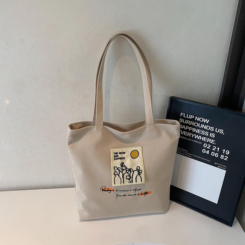 Cute niche design fashion 2025 casual simplicity summer trend personalized foreign style handbag women's tote bag