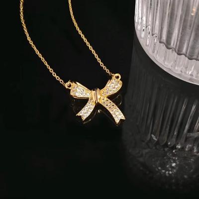 Light Luxury Niche Design Bow Pendant Magnetic Clasp Necklace Personalized Fashion Clavicle Chain Temperament Cold Style Necklace
