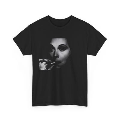 Hedy lamarr rauchend im 1947er Film Noir dishonoured lady t-shirt