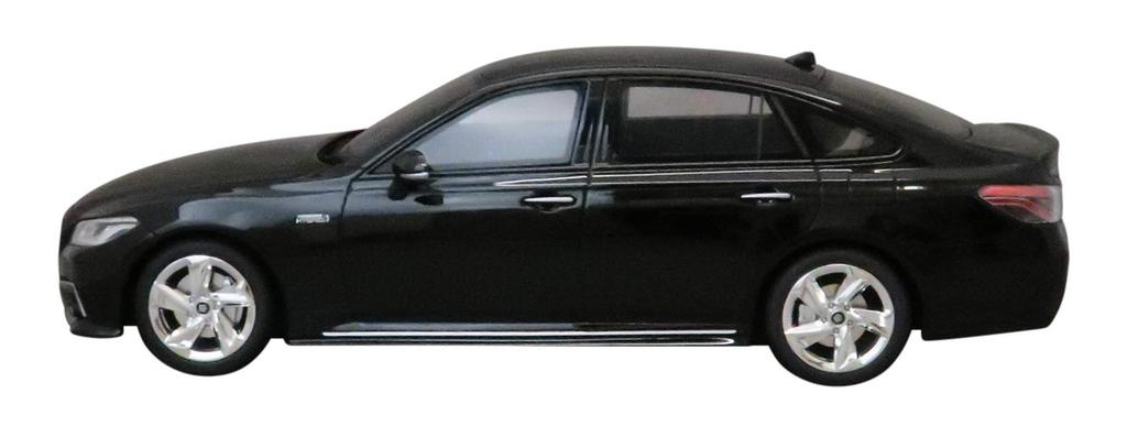 samurai 1/18 scale Toyota Crown RS Advance Black Finished Product Limited Edition